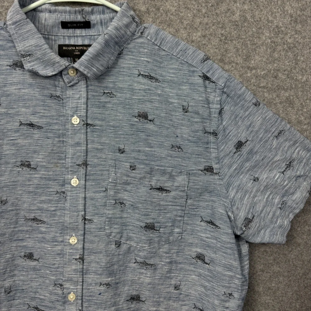Banana Republic Mens XL Blue Linen Cotton Shark Print Slim Fit Button Down Shirt